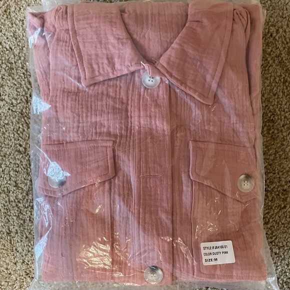 Fantastic Fawn Long Sleeve Gauze Buttoned Shirt Jacket Shacket | Size Large NWT - Picture 3 of 3